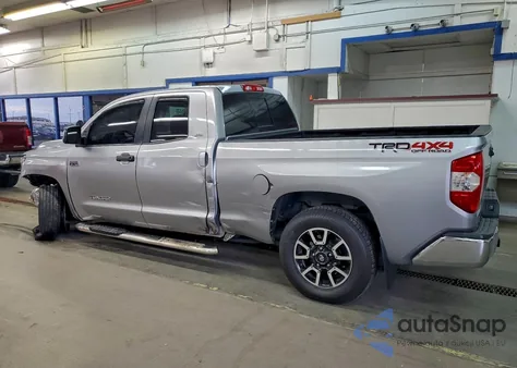 2017 Toyota Tundra Double Cab Sr z USA, uszkodzony, nr VIN 5TFUY5F12HX591524